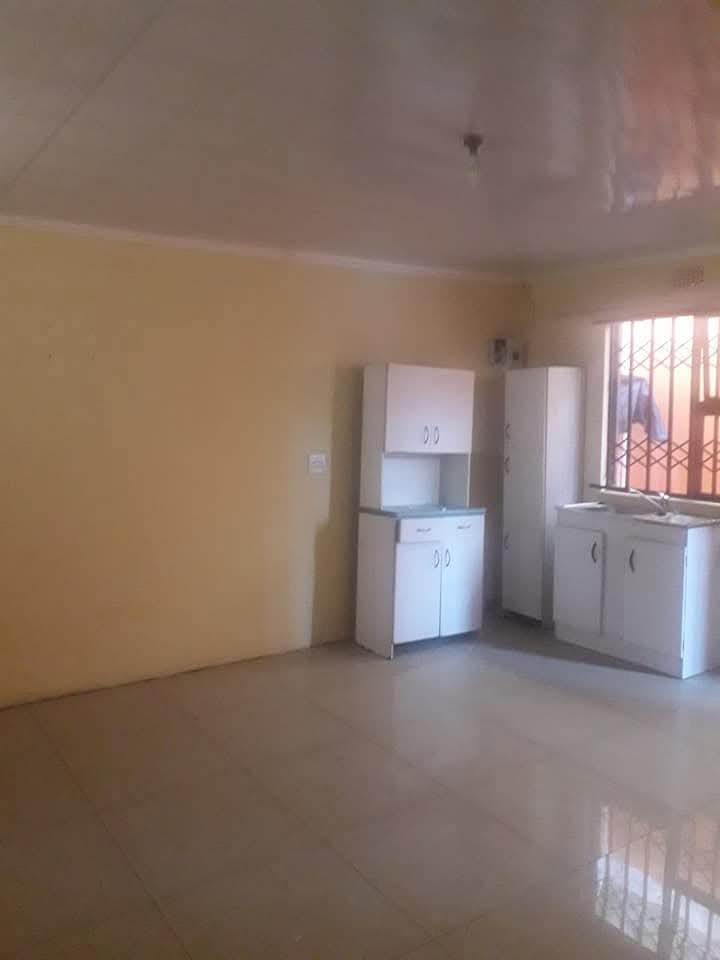 2 Bedroom Property for Sale in Harare Western Cape